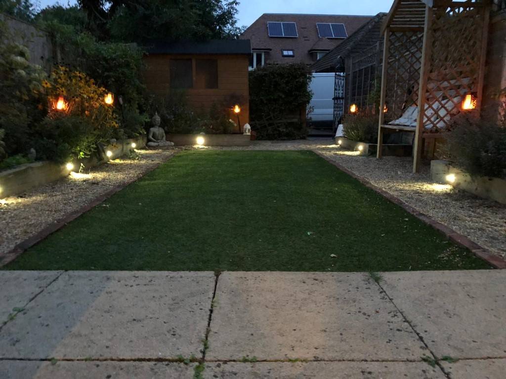 Garden pathway lights