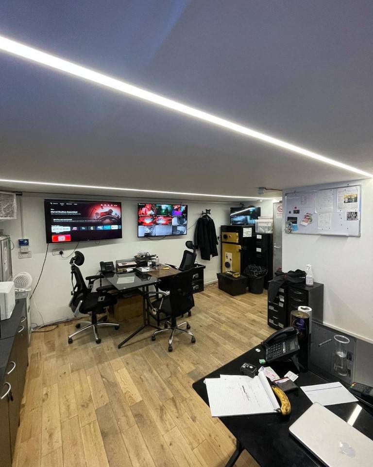 Office LED lighting and screens
